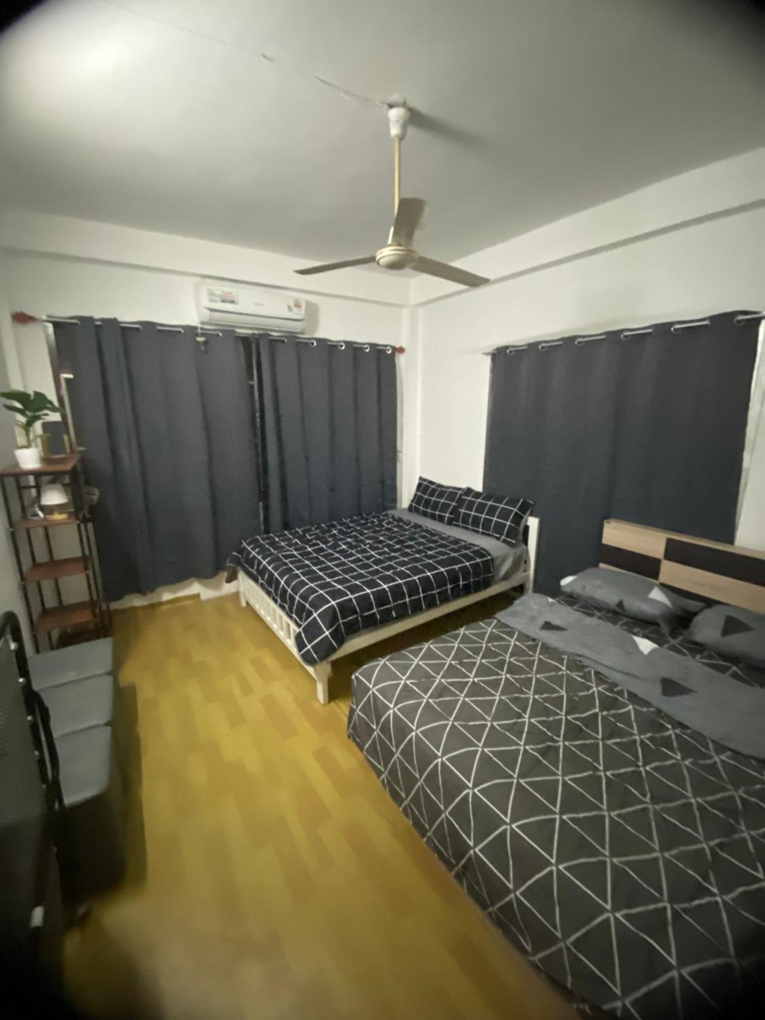 Sleep Break Hostel Sathon Бангкок Екстер'єр фото